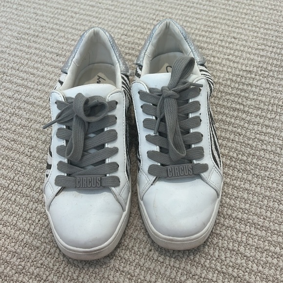 zebra sneakers - Picture 2 of 4